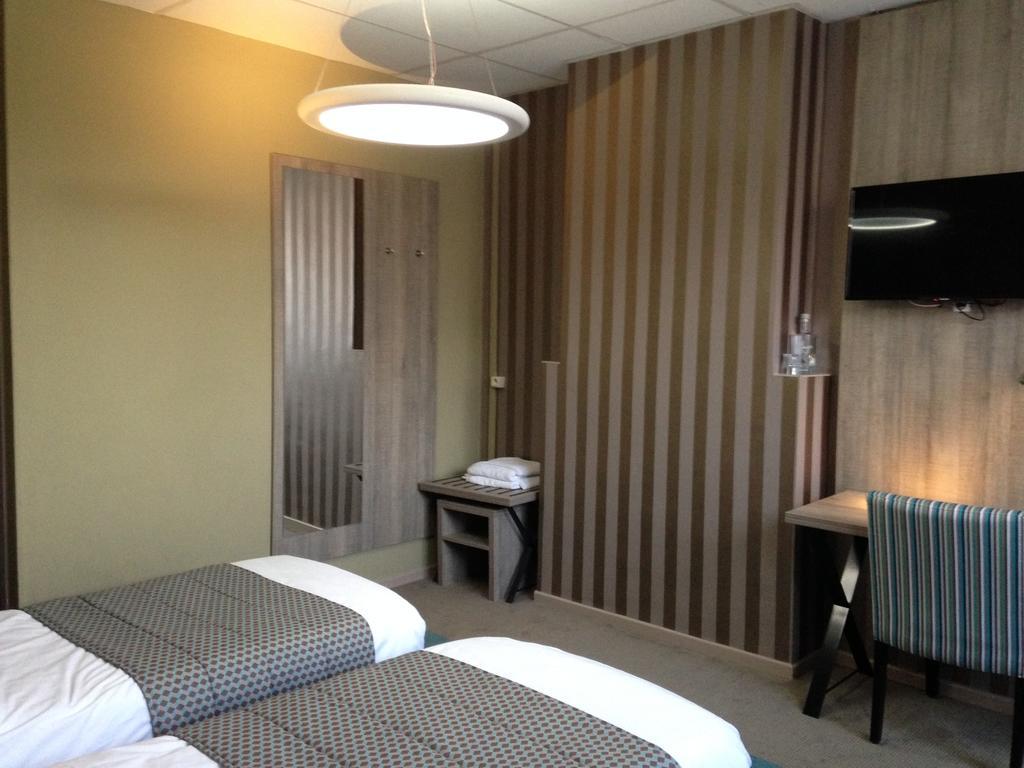 Hotel Mille Colonnes Louvain Chambre photo